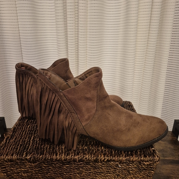 Brown Suede Ankle Boots - Picture 1 of 9